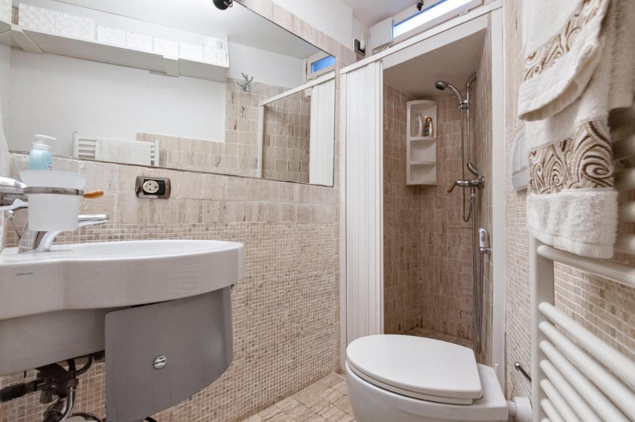 Casa Dell'Arco Old Town - Sit Apartment 莱切 外观 照片